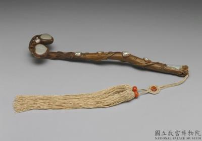 图片[2]-Agarwood ruyi scepter with pearl-and-jade inlay, Qing dynasty, Qianlong reign (1736-1795)-China Archive